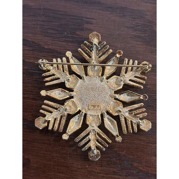 Vintage JJ Gold Snowflake Brooch Iridescent Crystal Center & Rhinestone Accents - Picture 3 of 4